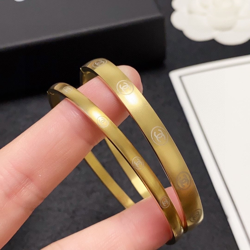 Ch**el bracelets